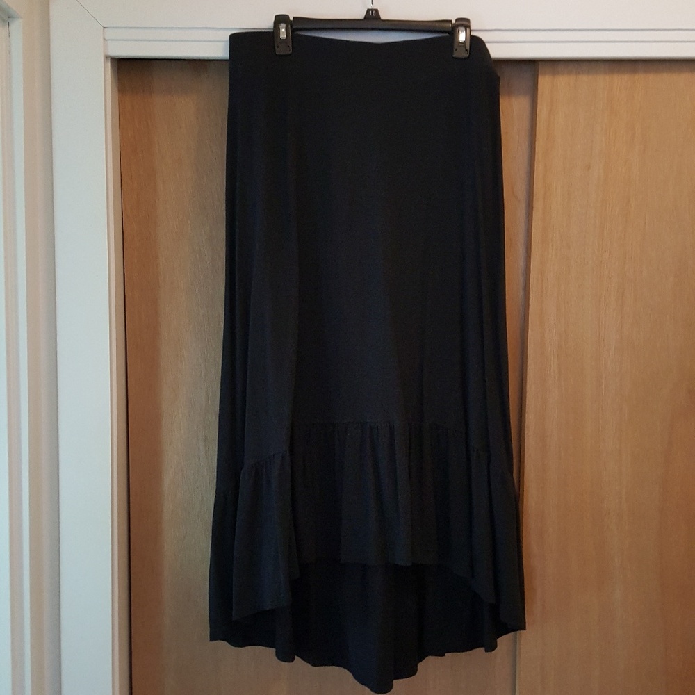 Full length knit black skirt